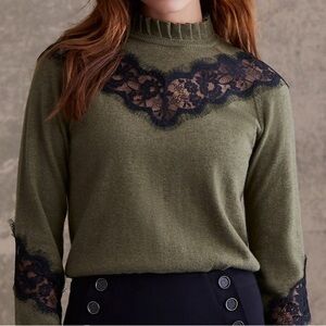 Bailey/44 Olive green sweater with lace details XS